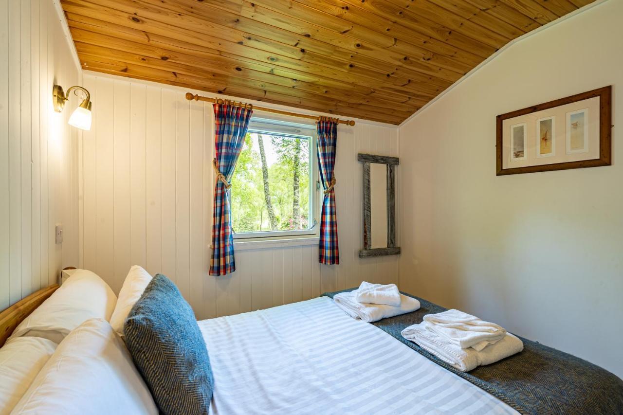 Heather Lodge 10 With Hot Tub Belladrum Ngoại thất bức ảnh