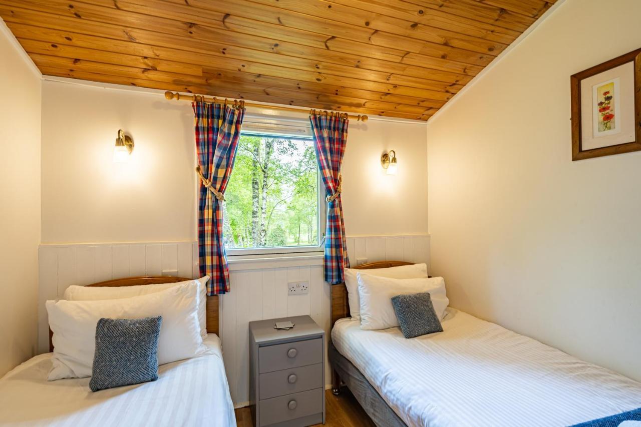 Heather Lodge 10 With Hot Tub Belladrum Ngoại thất bức ảnh
